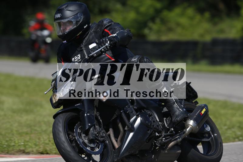 /Archiv-2024/29 12.06.2024 MOTO.CH Track Day ADR/Gruppe blau/1